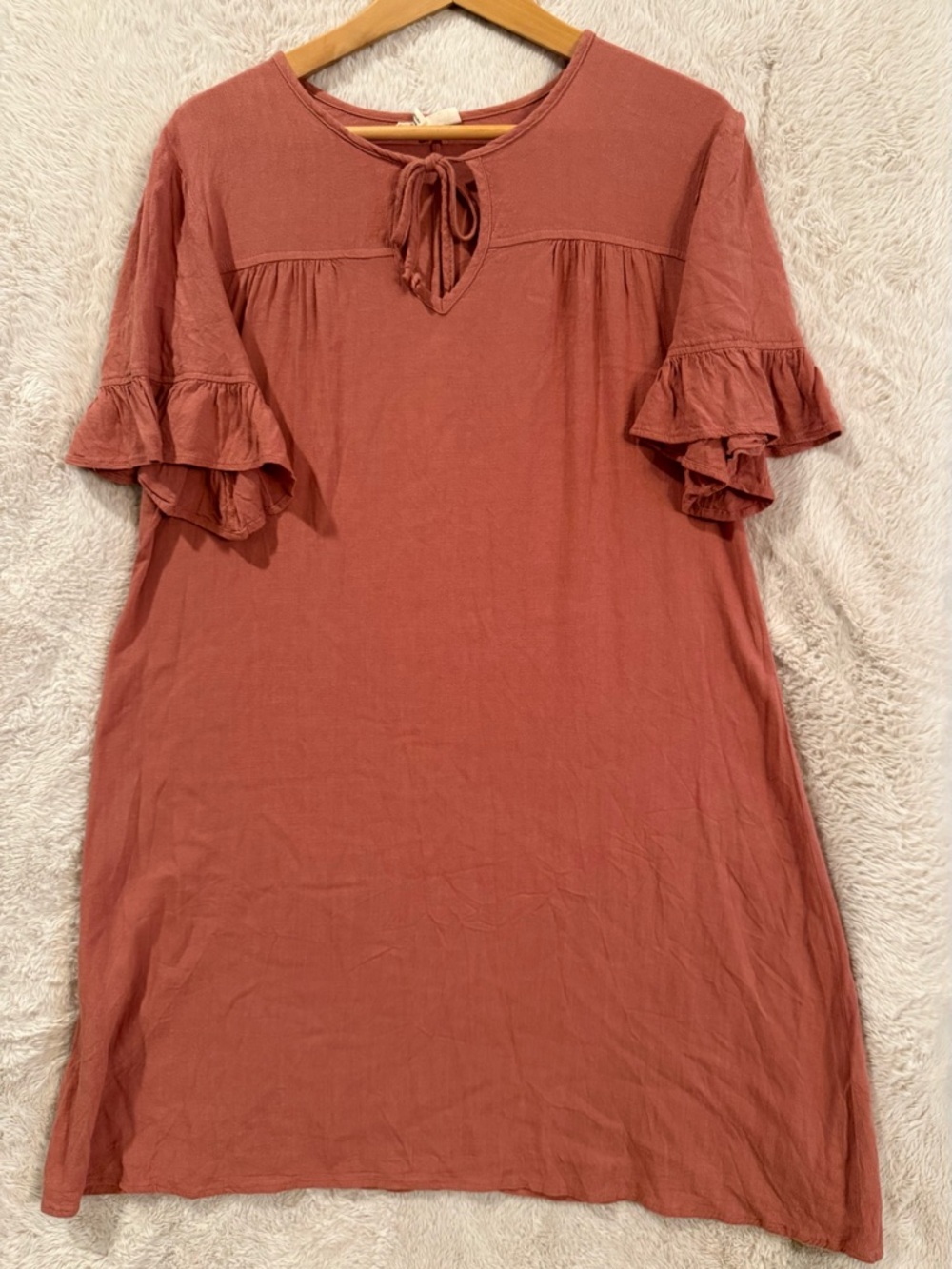 52Seven Flutter Sleeve Tie-Neck Mini Dress - Picture 2 of 7